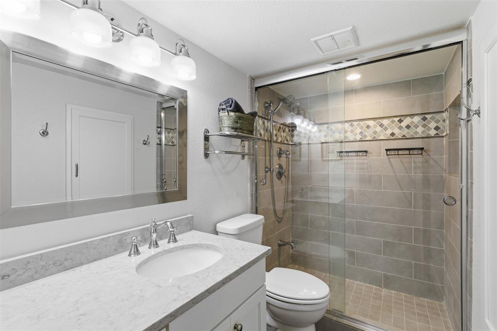108 Harbor Drive 102 Property Photo 25