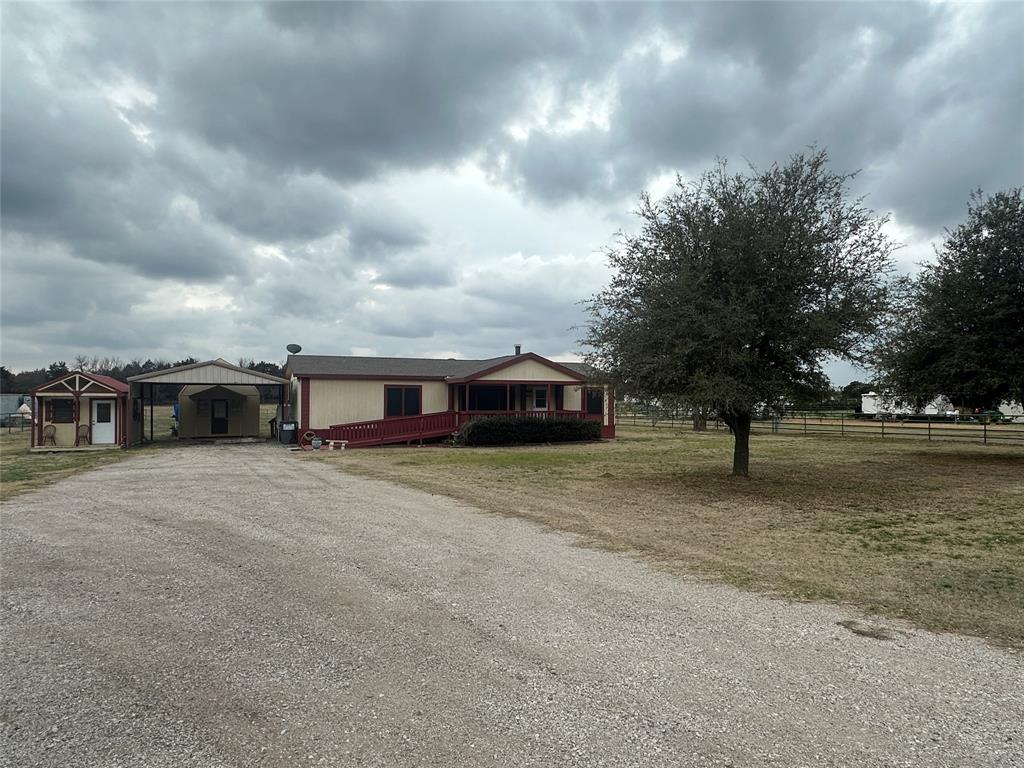212 Rose Circle Property Photo 2