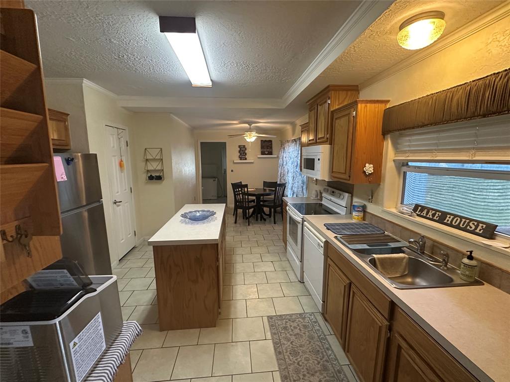 212 Rose Circle Property Photo 10