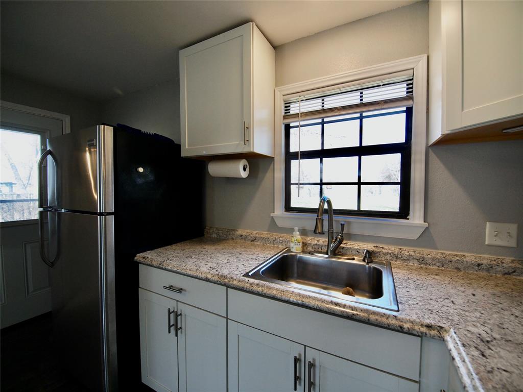 1327 Old Jacksboro Road Property Photo 4