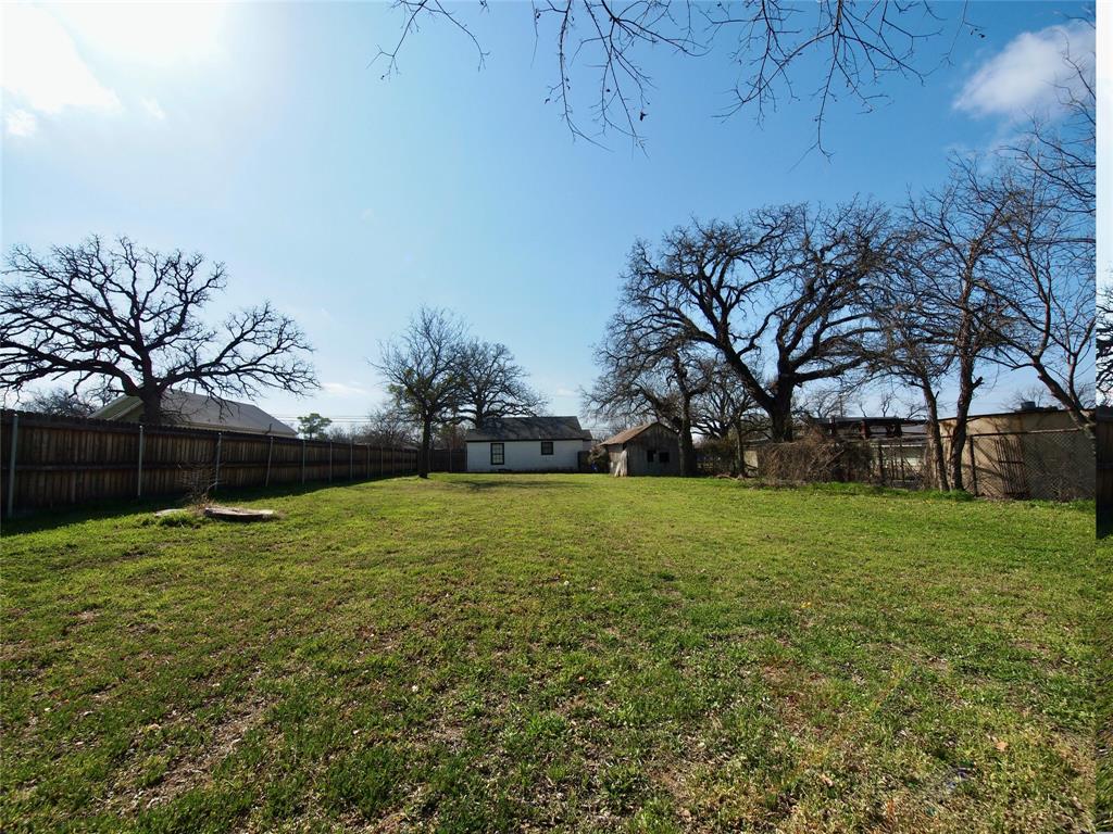 1327 Old Jacksboro Road Property Photo 25