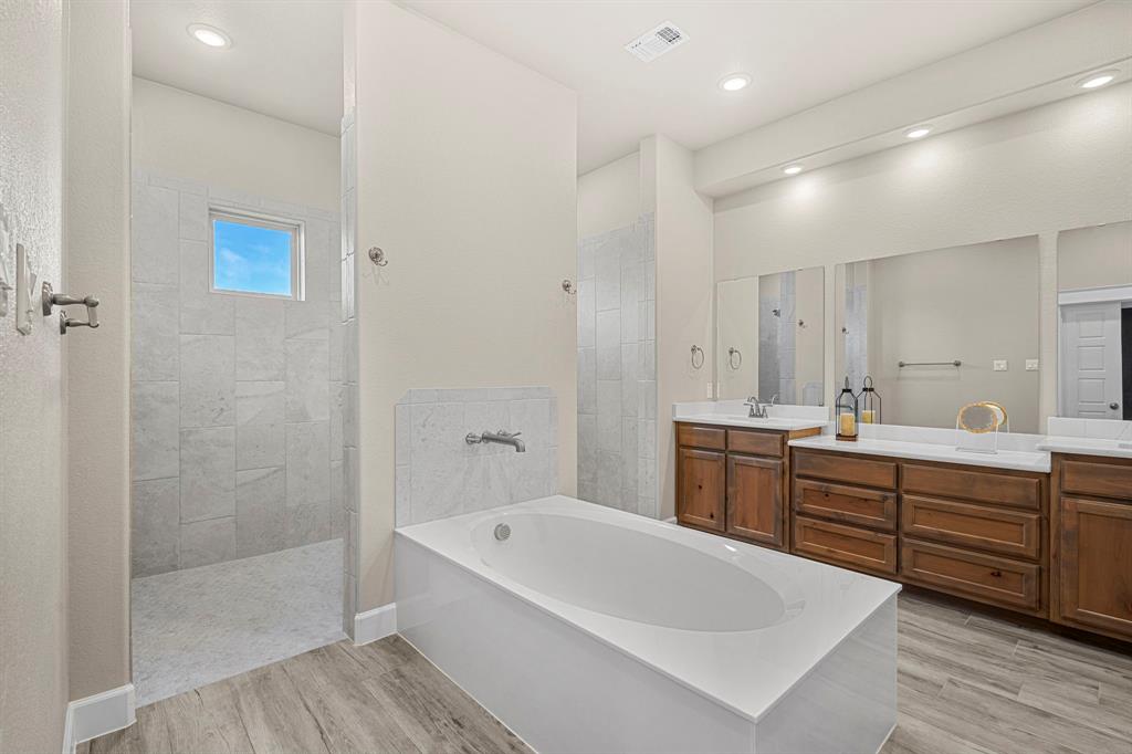 930 Inka Road Property Photo 17