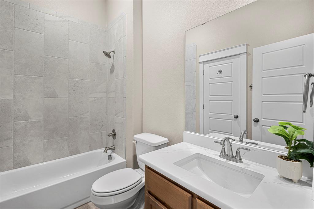 930 Inka Road Property Photo 26