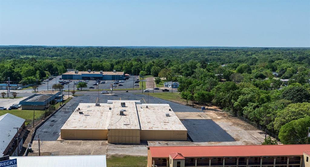900 W Corsicana Street Property Photo 16