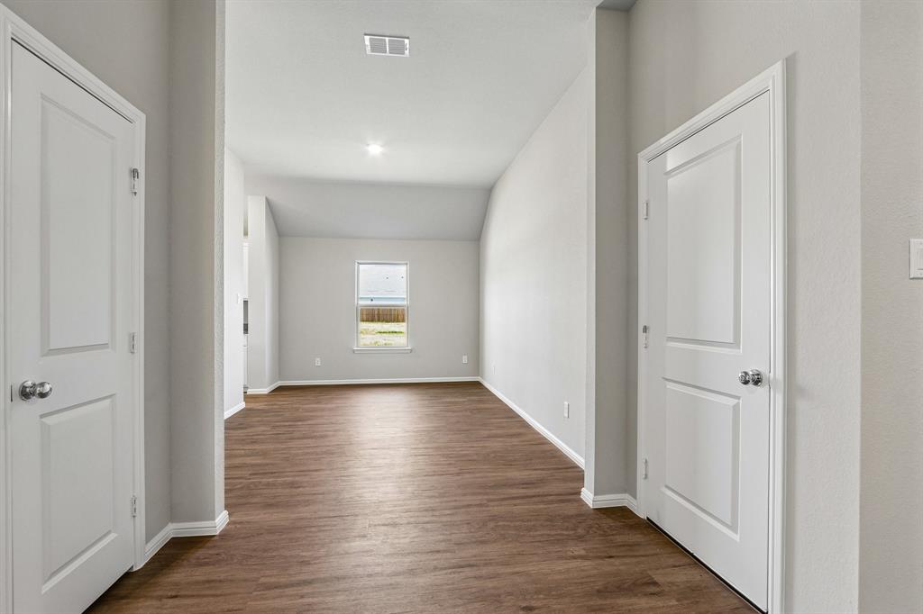 3300 Royal Forest Drive Property Photo 16