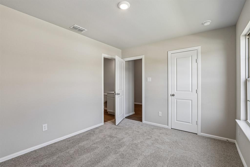 3300 Royal Forest Drive Property Photo 29