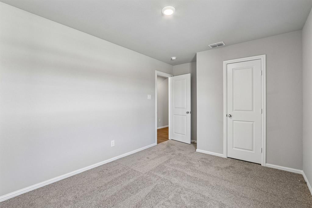 3300 Royal Forest Drive Property Photo 31