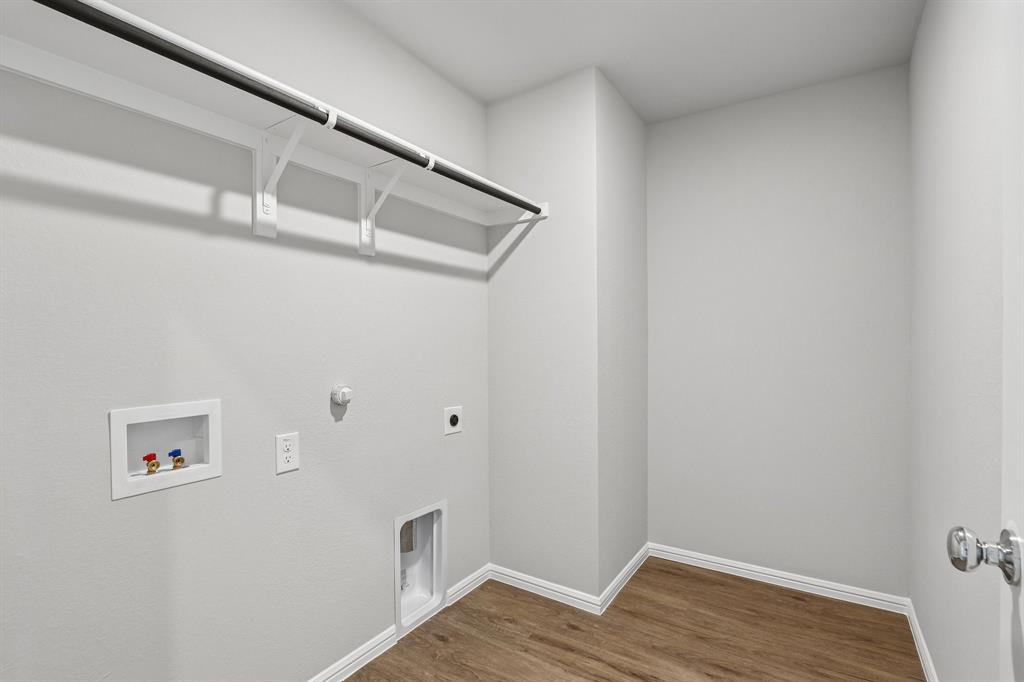 3300 Royal Forest Drive Property Photo 38