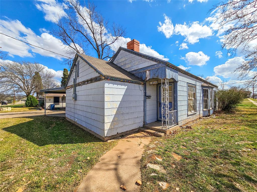 1200 E Twelfth Street Property Photo 1