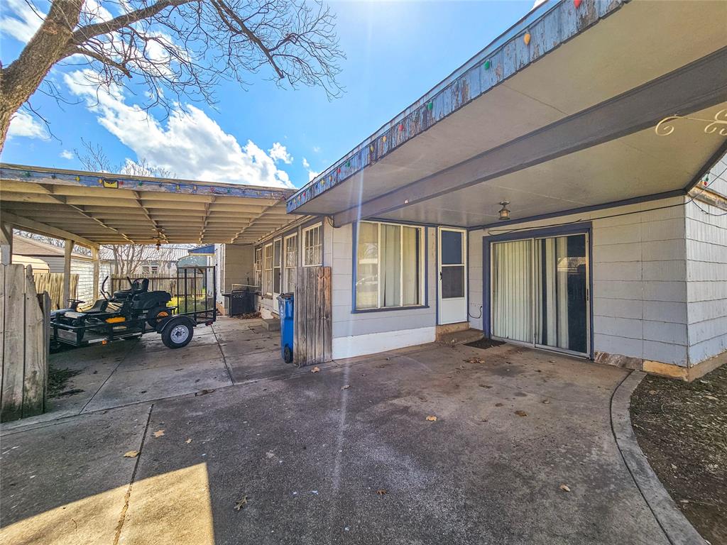 1200 E Twelfth Street Property Photo 6
