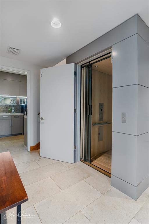 1675 Robson Road Property Photo 33
