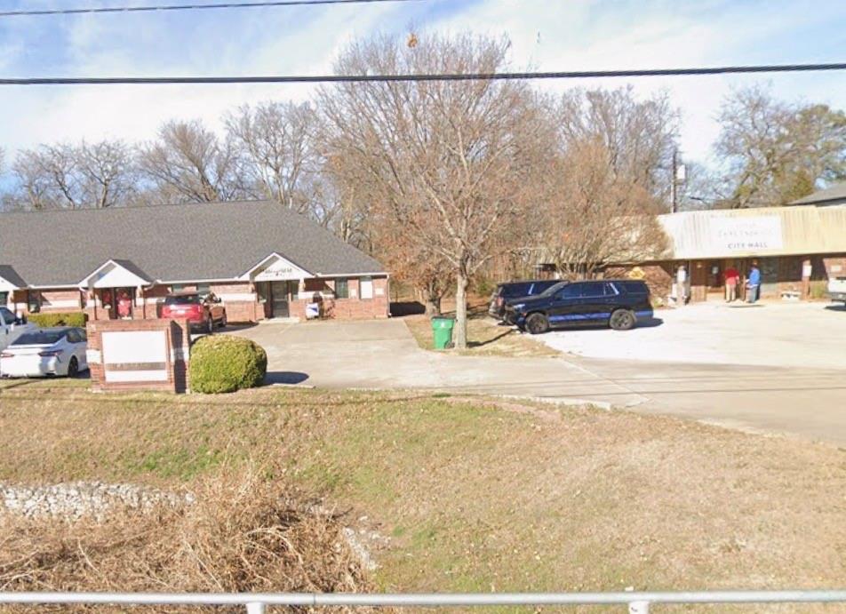 526 Fm 120 Property Photo 1
