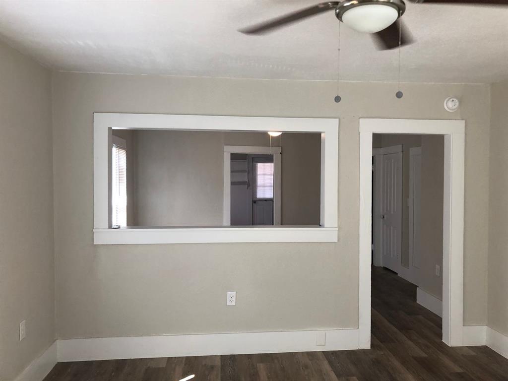 502 Cottonwood Street Property Photo 2