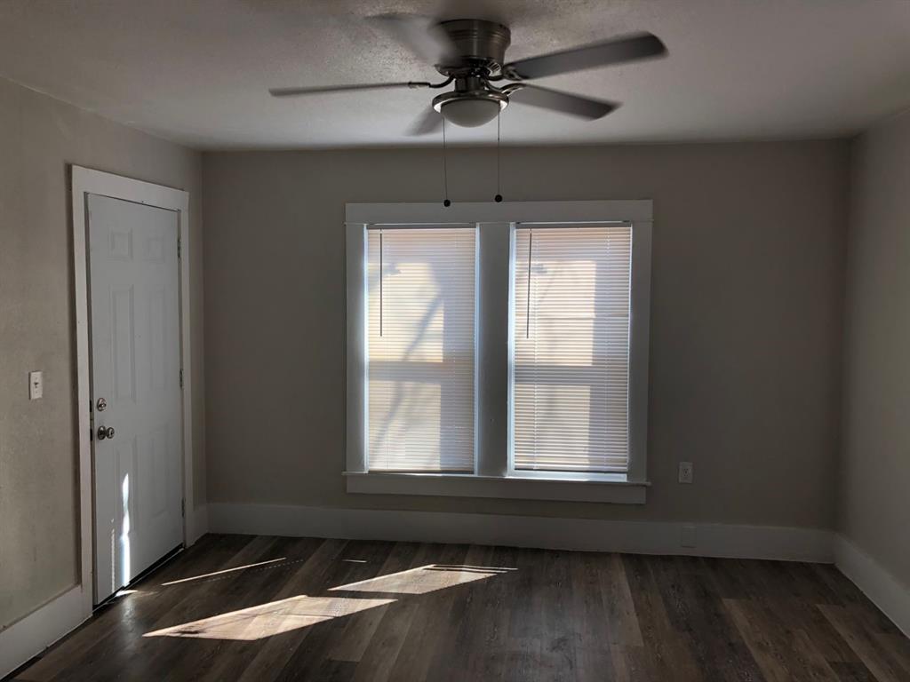 502 Cottonwood Street Property Photo 4