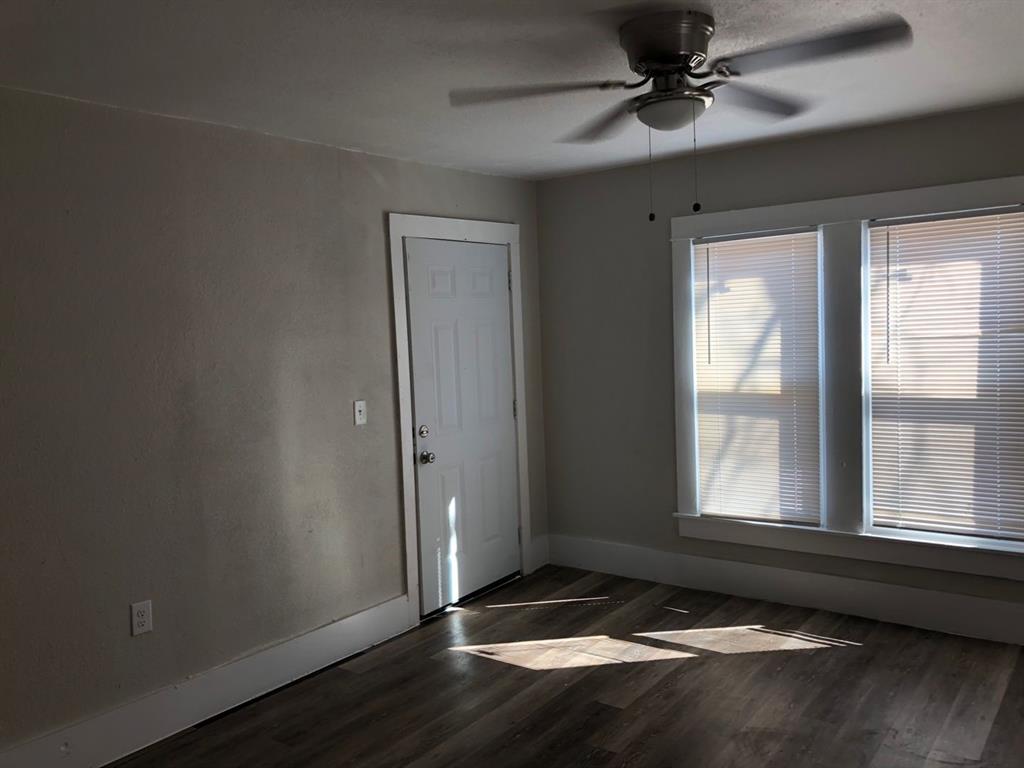 502 Cottonwood Street Property Photo 5