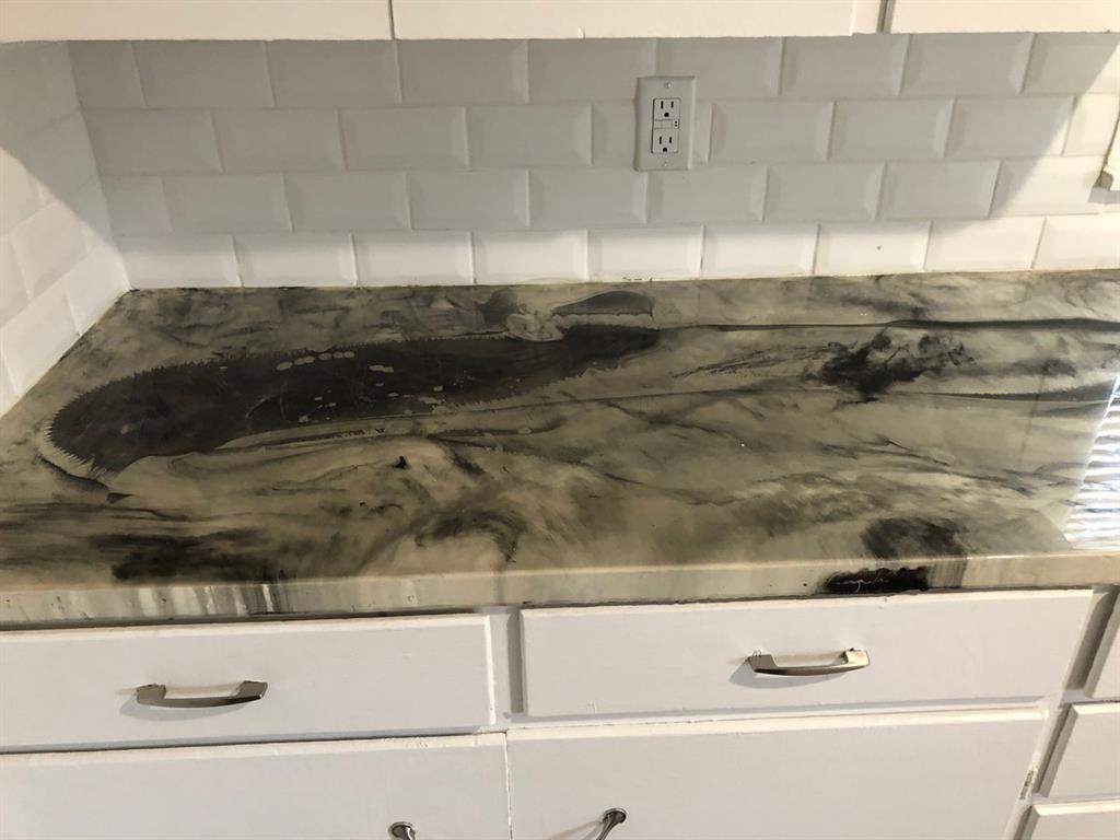 502 Cottonwood Street Property Photo 8