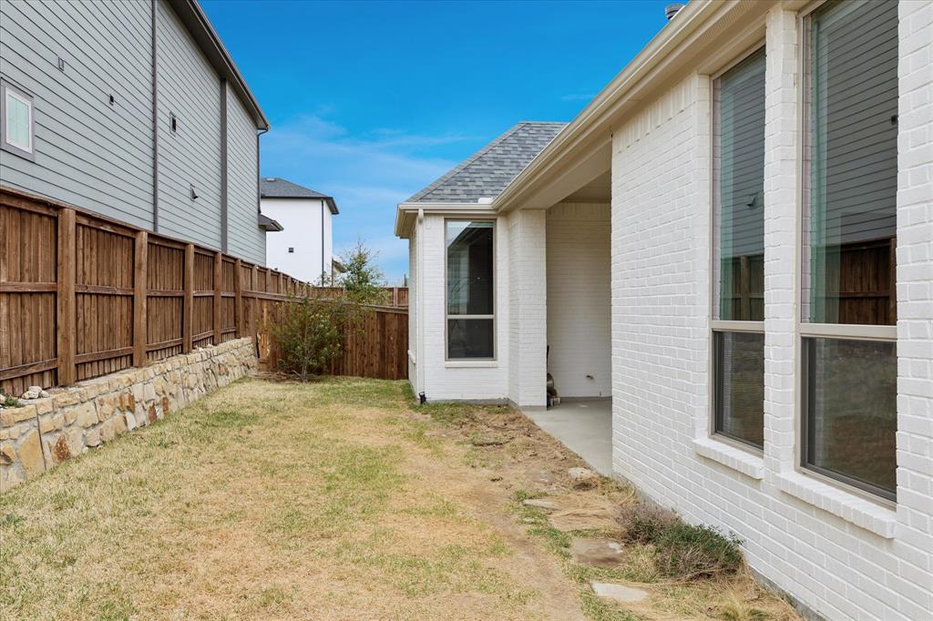2301 Sandlin Drive Property Photo 37