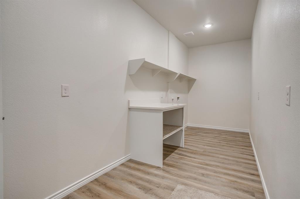 130 Abbott Avenue Property Photo 26