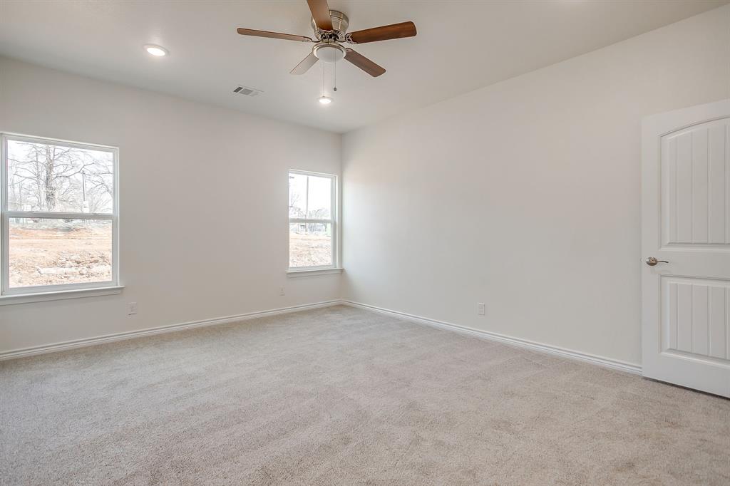 130 Abbott Avenue Property Photo 33