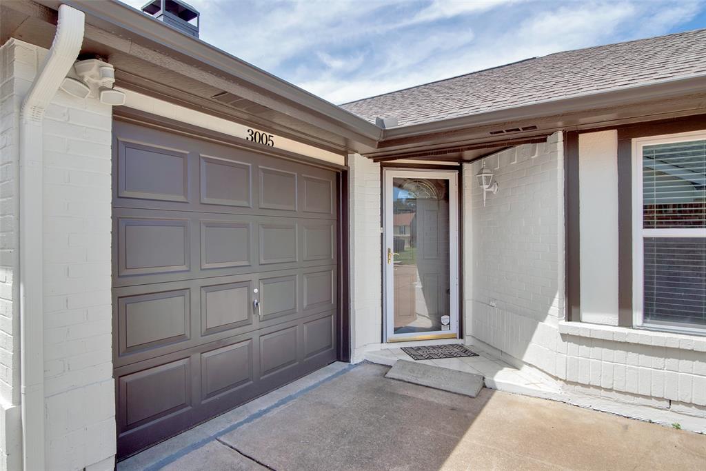 3005 Plumtree Lane Property Photo 2