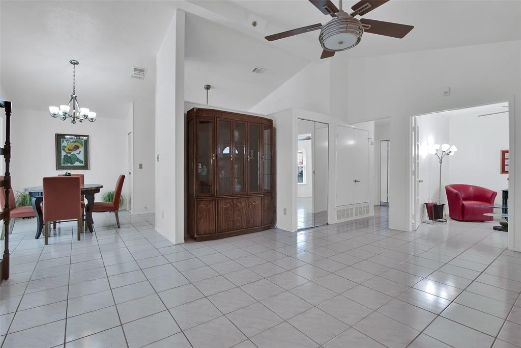3005 Plumtree Lane Property Photo 5