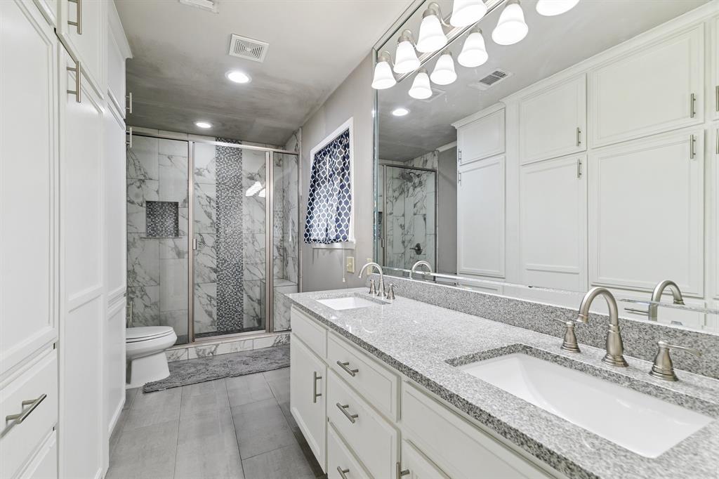 214 Center Street Property Photo 18
