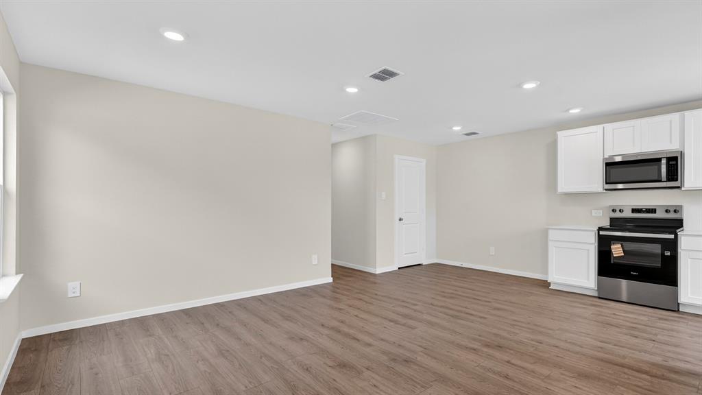 4252 Tafoya Lane Property Photo 6