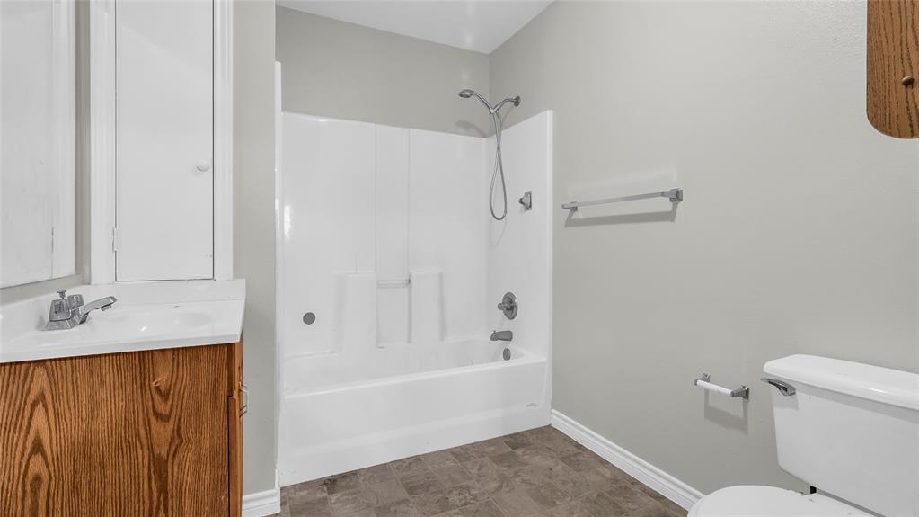 1602 W Elm Street Property Photo 16