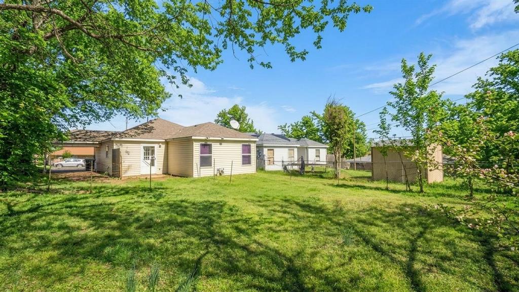 1602 W Elm Street Property Photo 25