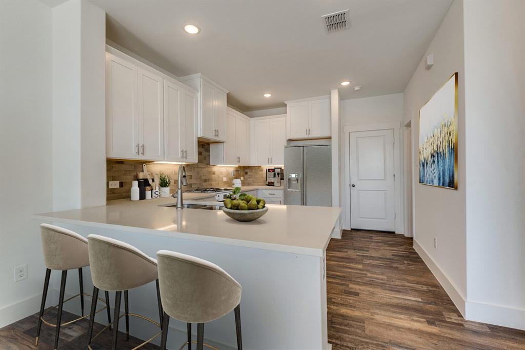 9509 Dahlia Boulevard Property Photo 15