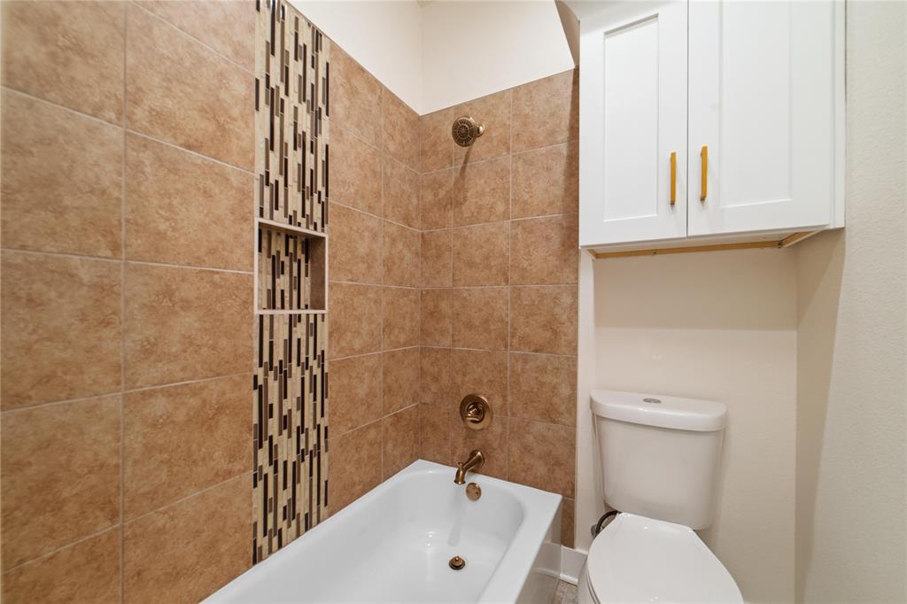 7528 Downhaul Way Property Photo 18