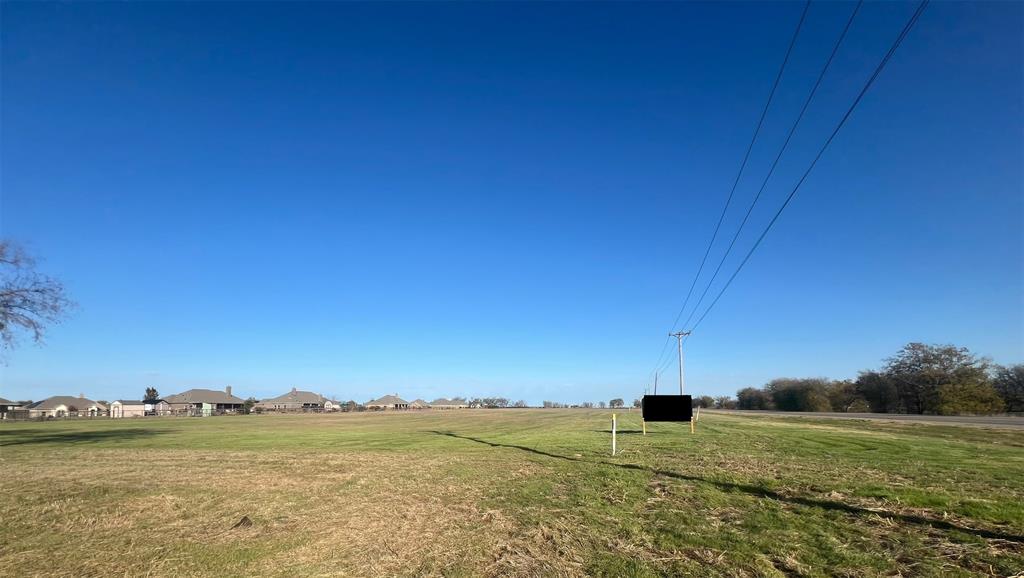 8898 Fm-156 Property Photo 3