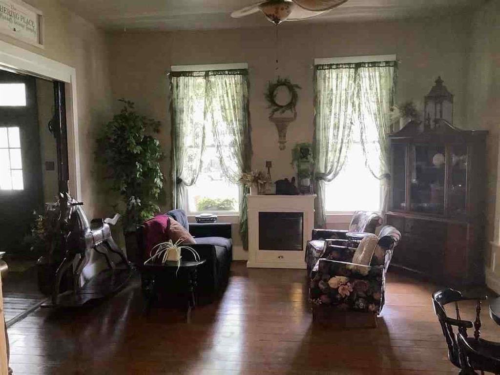 408 S Railroad Avenue Property Photo 7