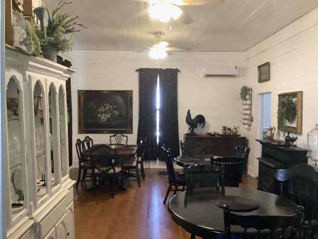 408 S Railroad Avenue Property Photo 9
