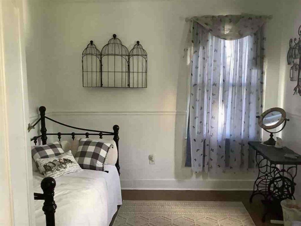 408 S Railroad Avenue Property Photo 16