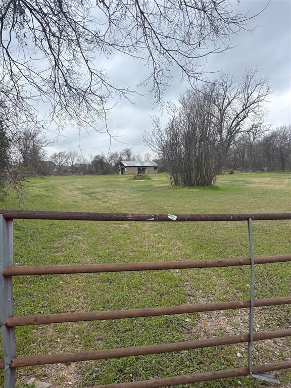 4111 S 3rd Street Property Photo 2