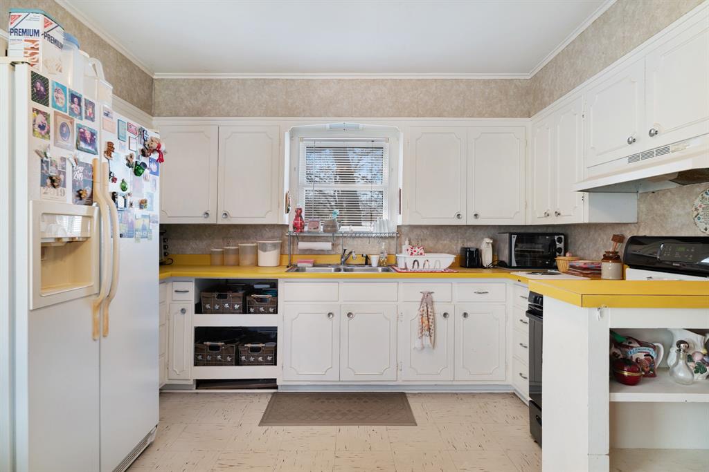 149 30th Street Property Photo 7