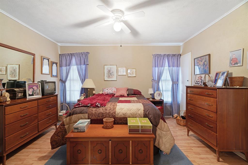 149 30th Street Property Photo 14