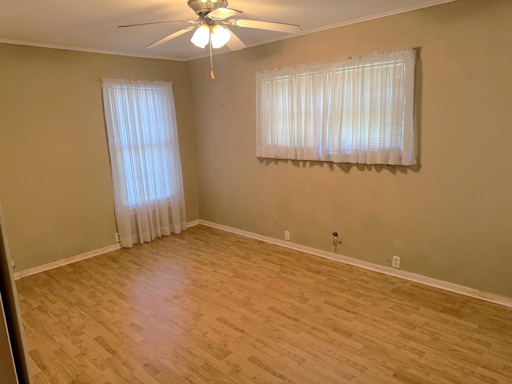 149 30th Street Property Photo 16