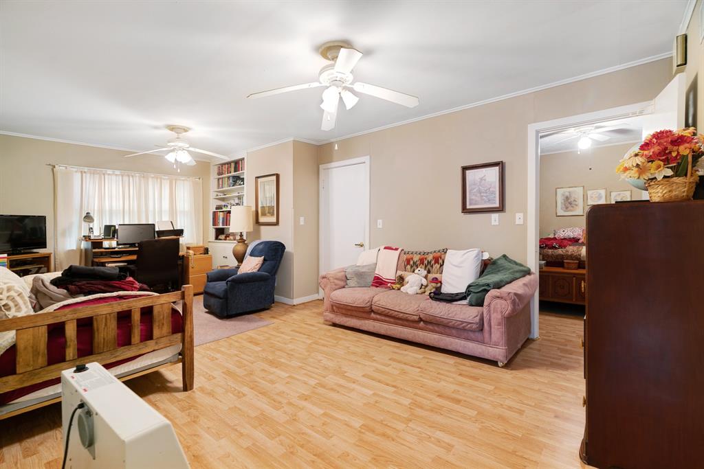 149 30th Street Property Photo 19