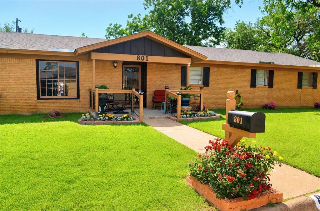 801 Westridge Circle Property Photo 1