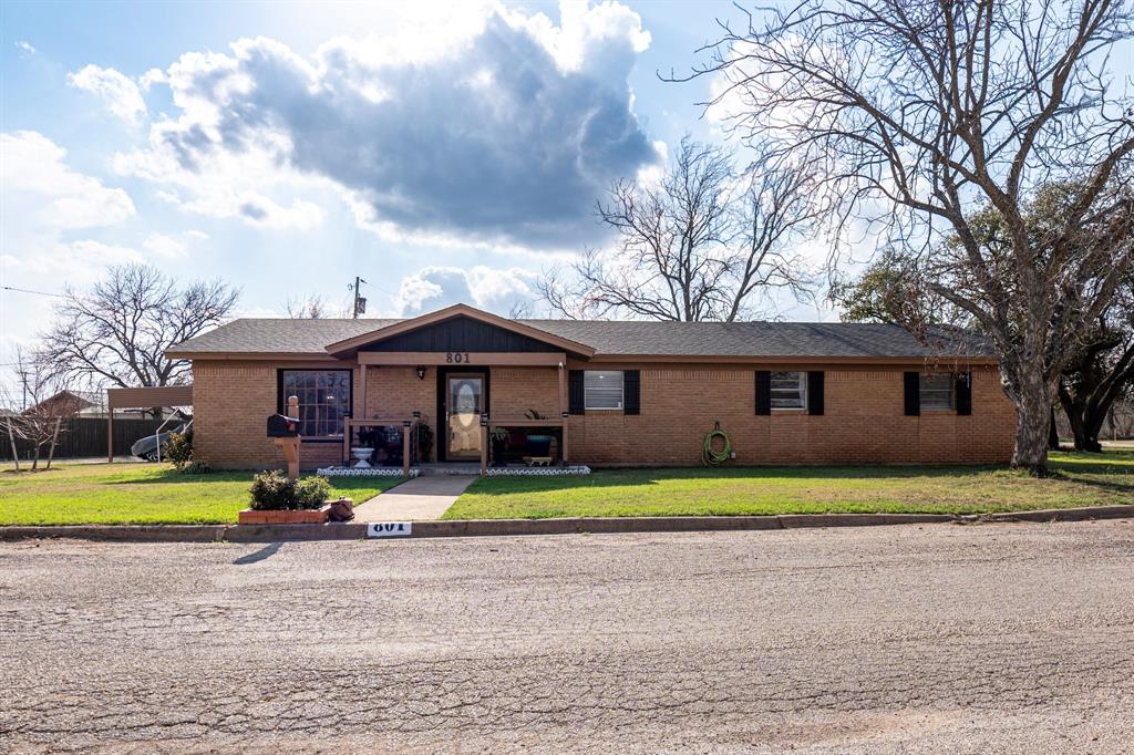 801 Westridge Circle Property Photo 8