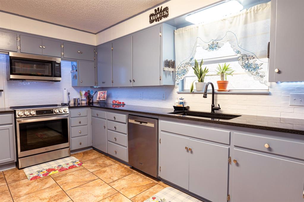 801 Westridge Circle Property Photo 15