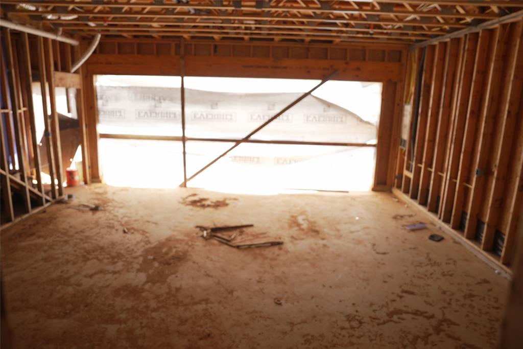 299 301 303 W Oak Street Property Photo 35