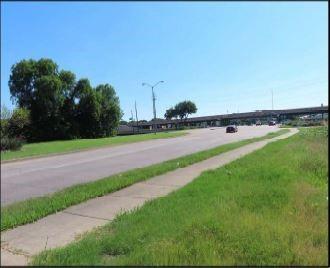 200 S Interstate 35 Property Photo 14