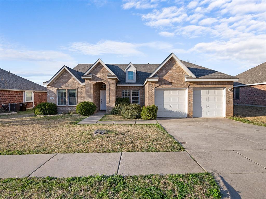 2721 Clubhouse Drive
