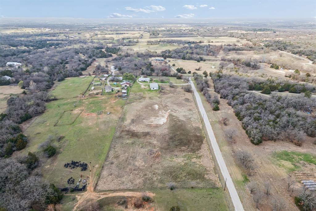 1087 County Road 2395 Property Photo 38