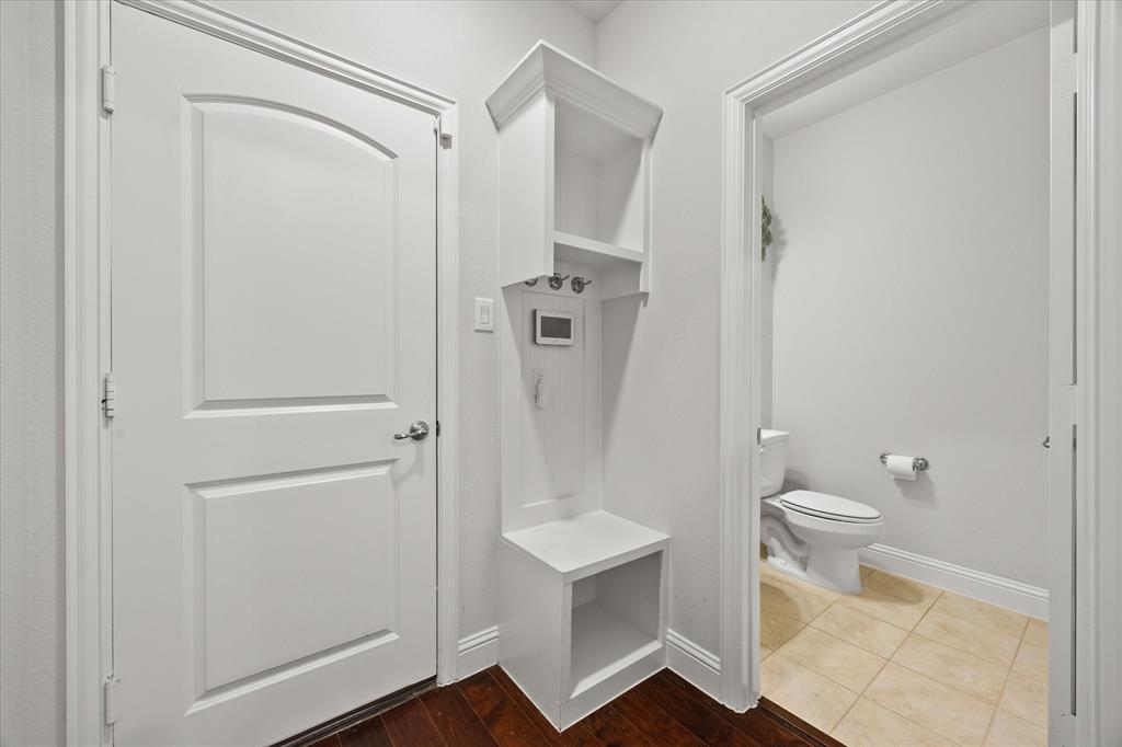 329 Baker Drive Property Photo 7