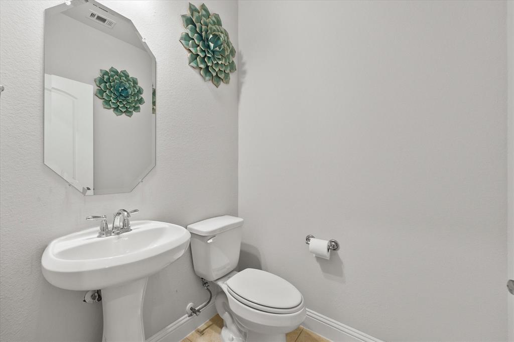 329 Baker Drive Property Photo 8