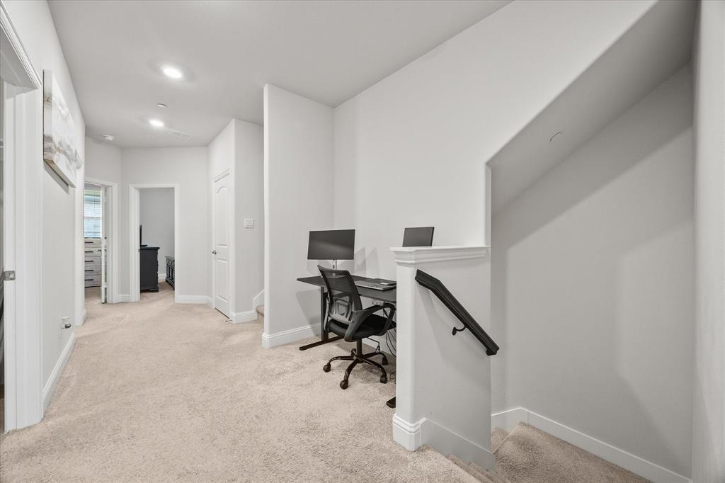 329 Baker Drive Property Photo 9